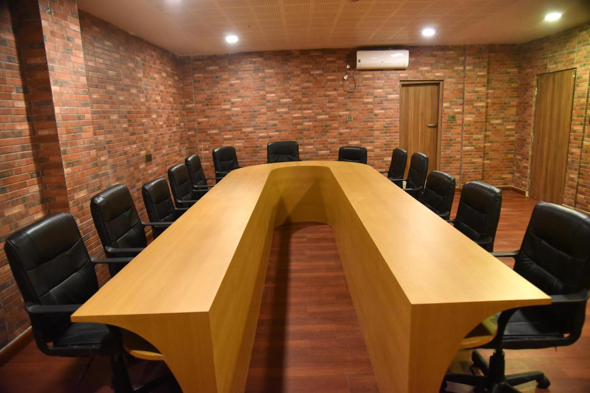 Hotel Obsidian Blue Itanagar Экстерьер фото