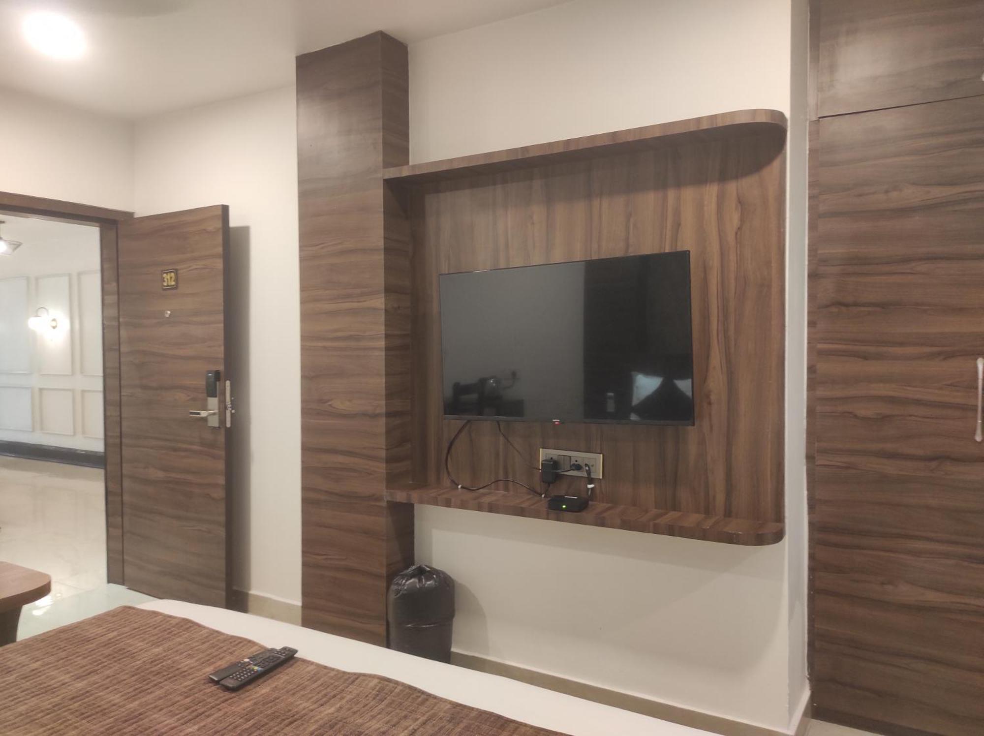 Hotel Obsidian Blue Itanagar Экстерьер фото
